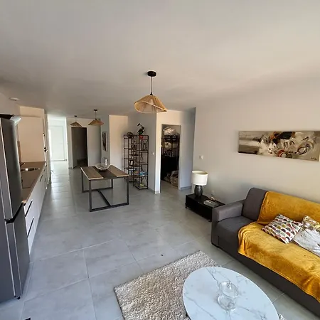 Maison 2 Chambres, 6 Couchages Médis